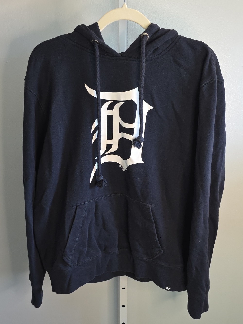 Detroit Tigers '47 Navy Blue Pullover Hoodie Sweatshirt - White Logo / Large